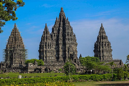 Borobudur e Prambanan